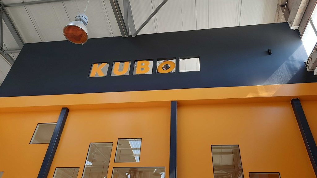 kuboo letters on abóboda loading bay windows