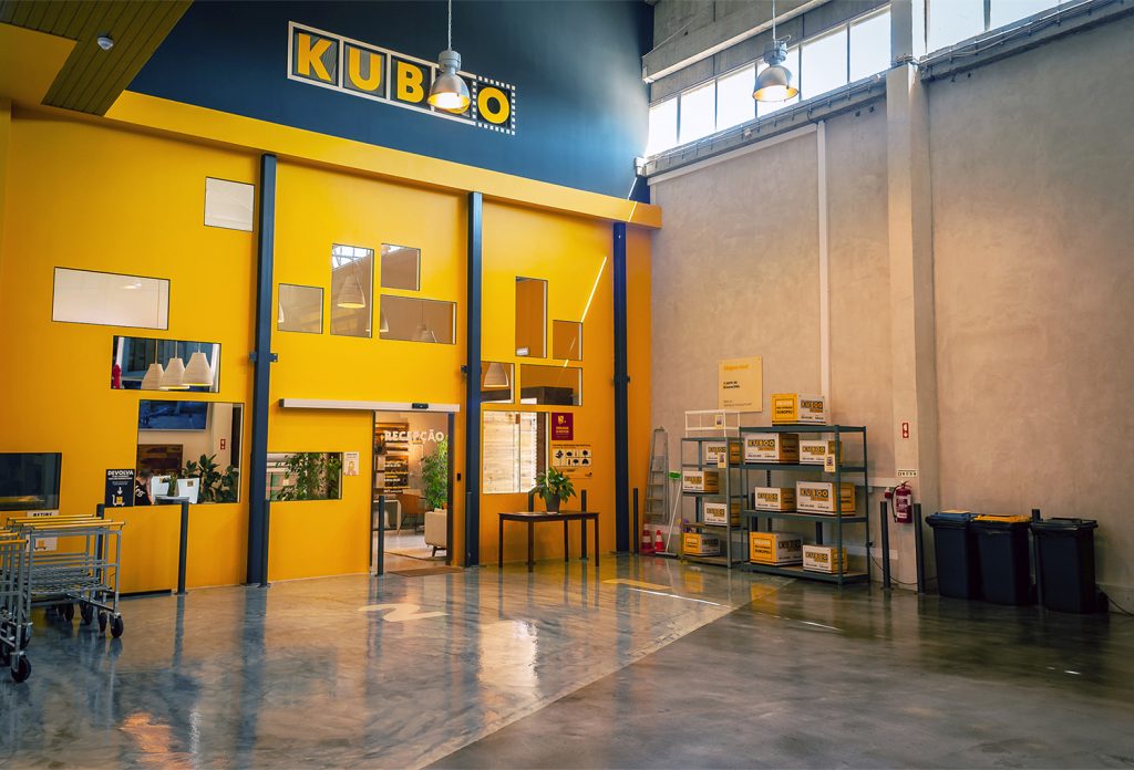 loading bay at kuboo self-storage aboboda