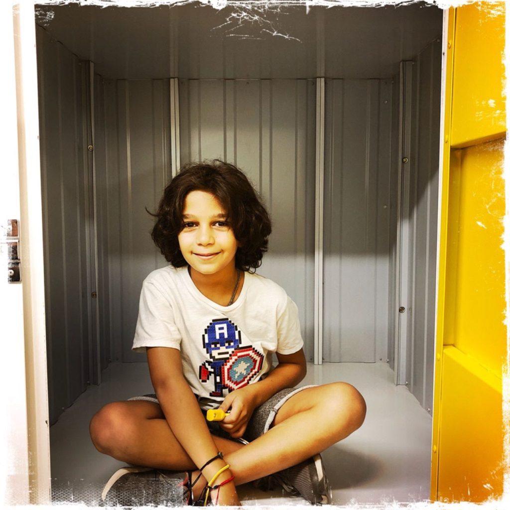 kid inside a kuboo unit