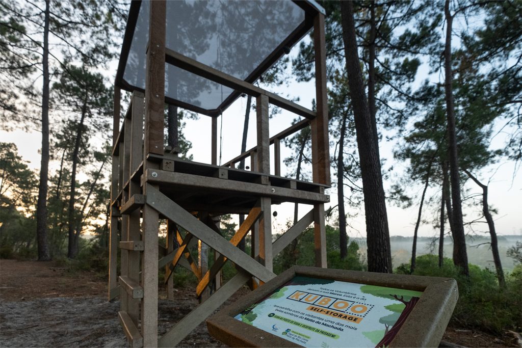watchtower in mata da machada with a kuboo self-storage sign next to it